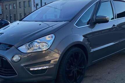 Ford S-Max 190.000 km 7.499 &euro; Düren 52353