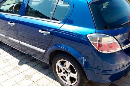 Opel Astra 215.000 km 990 &euro; Andernach 56626