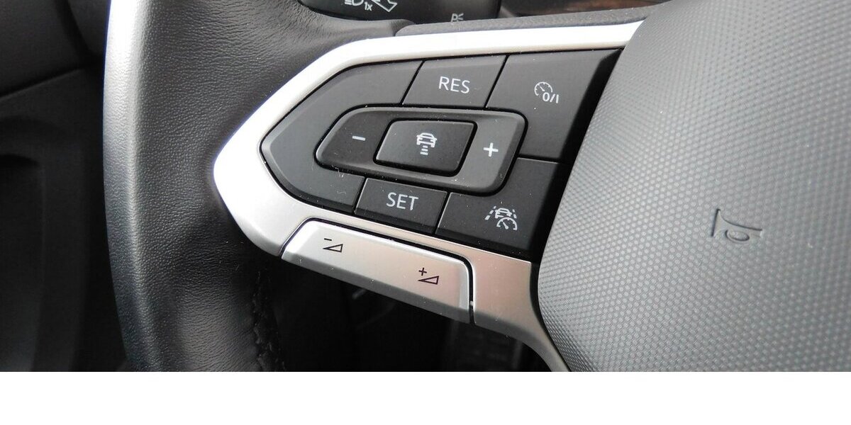 VW Tiguan 1.5 Move Klima TSI Navi 32.400 km 23.990 &euro; Vordorf 38533