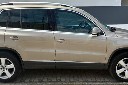 VW Tiguan 369.500 km 5.699 &euro; Grömitz 23743