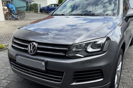 VW Touareg 271.495 km 12.500 &euro; Würzburg 97084