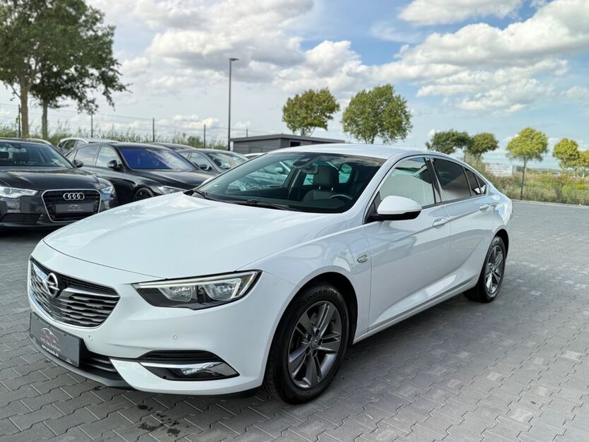 Opel Insignia 164.000 km 11.950 € Barsinghausen ( bei Hannover ) 30890