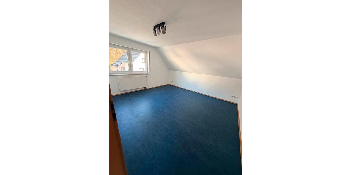 Einfamilienhaus Siegbach - 5 Zimmer, 124 m&sup2;, 1.165&euro; | Angebot:25170402