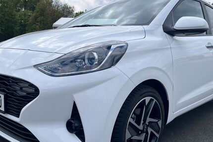 Hyundai i10 1.334 km 16.900 &euro; Lugau/Erzgeb. 09385