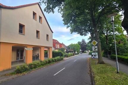 Tagesweise Vermietung: Wohnung mit Terrasse, Küche, Parkplatz – 5 3 zimmer