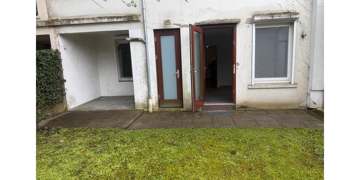 Erdgeschoßwohnung Bremen Östliche Vorstadt - 4 Zimmer, 150 m&sup2;, 1.790&euro; | Angebot:26326381