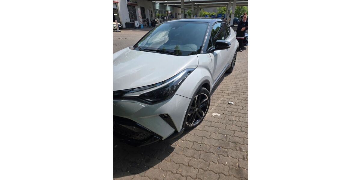 Toyota C-HR 46.000 km 22.999 &euro; Berlin 12524