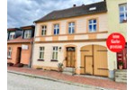 HORN IMMOBILIEN ++ Wohnhaus mit zwei Wohneinheiten und Gartengrundstück am See in Penkun - Reihenhaus Penkun | Angebot:27265756