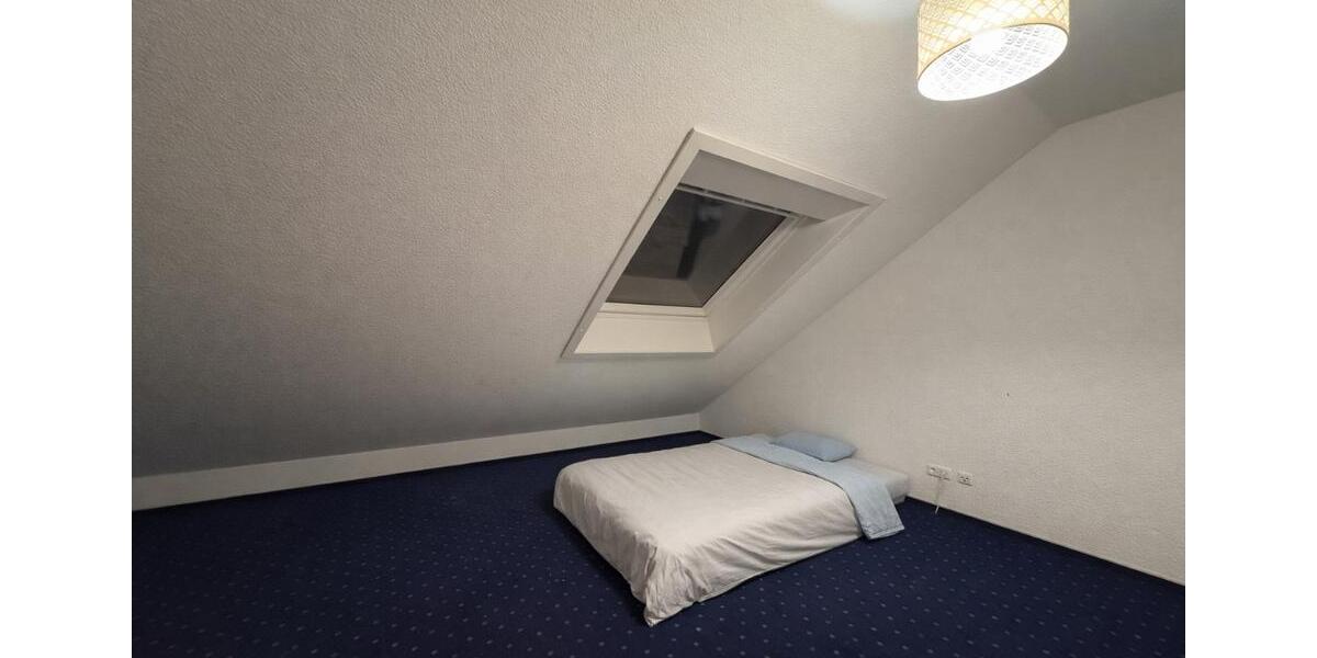 Reihenhaus Sindelfingen Darmsheim - 5 Zimmer, 136 m&sup2;, 1.980&euro; | Angebot:25216520