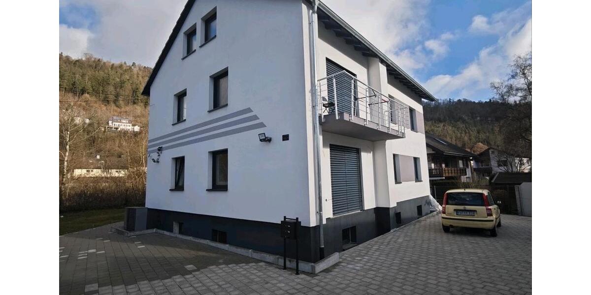Erdgeschoßwohnung Oberndorf am Neckar - 2 Zimmer, 80 m&sup2;, 700&euro; | Angebot:25540124