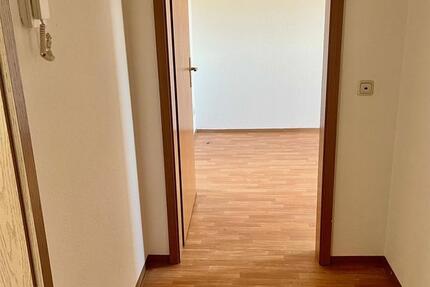 frei ab 01.01.2026 - Helle 1-Raum-Dachgeschosswohnung – ideal für junge Leute zimmer