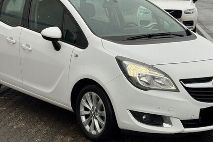 Opel Meriva 252.000 km 2.999 &euro; Düren 52353