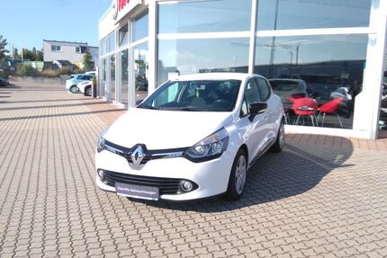 Renault Clio 130.000 km 7.700 € Betzenstein 91282