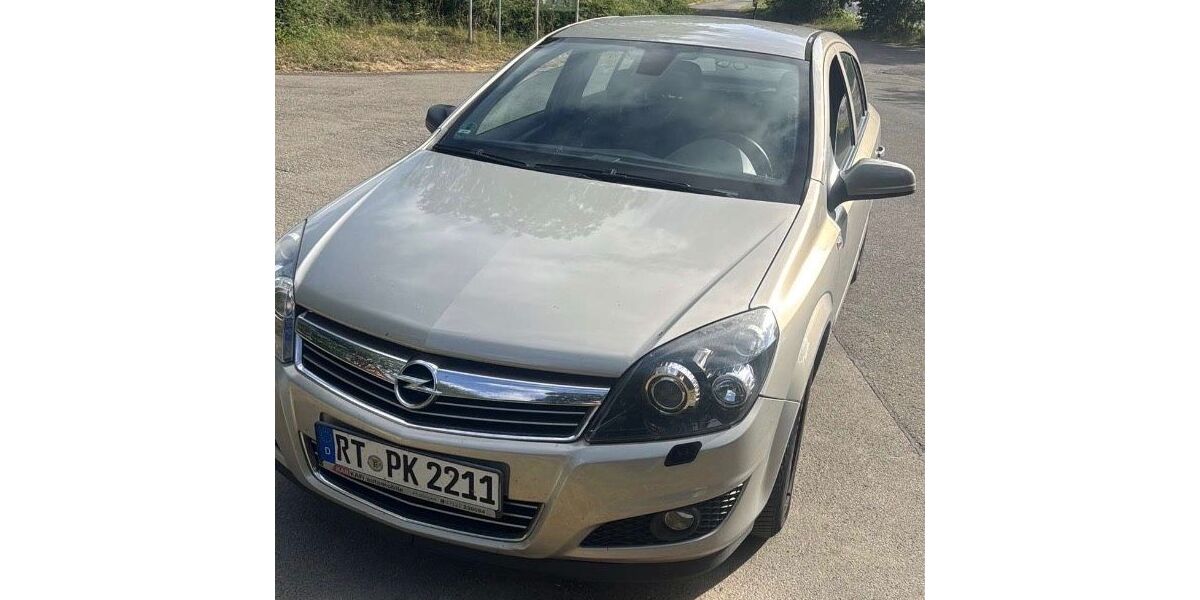 Opel Astra 136.000 km 4.250 &euro; Hülben 72584