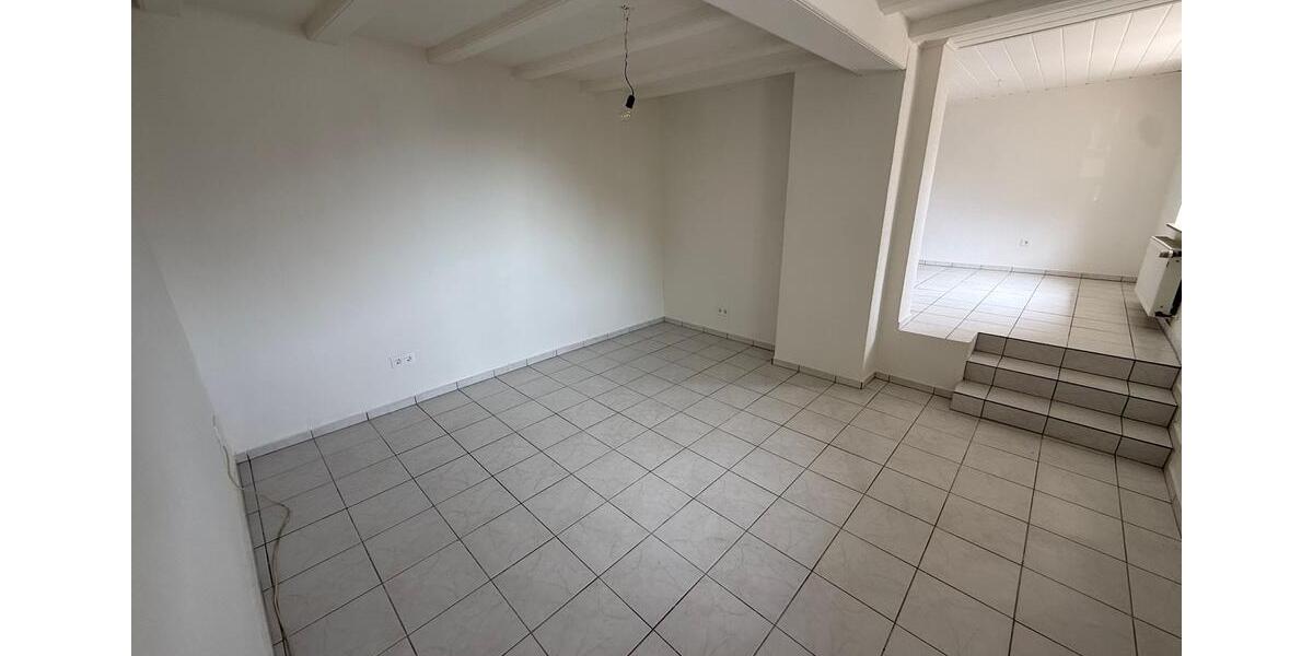 Erdgeschoßwohnung Binningen - 3 Zimmer, 75 m&sup2;, 400&euro; | Angebot:26673417