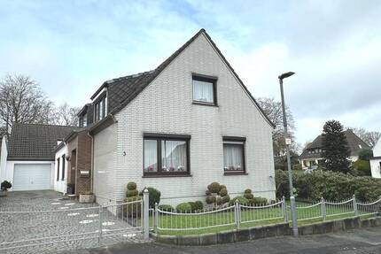 Haus Bremen / Schönebeck Schönebeck - 5 Zimmer, 137 m&sup2;, 275.000&euro; | Angebot:25777972