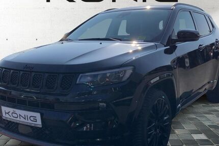 Jeep Compass 18.167 km 27.996 &euro; Gera 07552