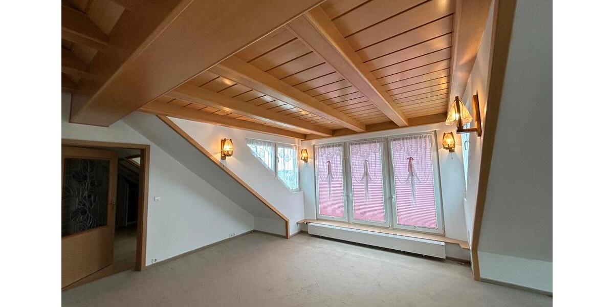 Dachgeschoßwohnung Halle (Saale) Gesundbrunnen - 2 Zimmer, 71 m&sup2;, 204.500&euro; | Angebot:27146983