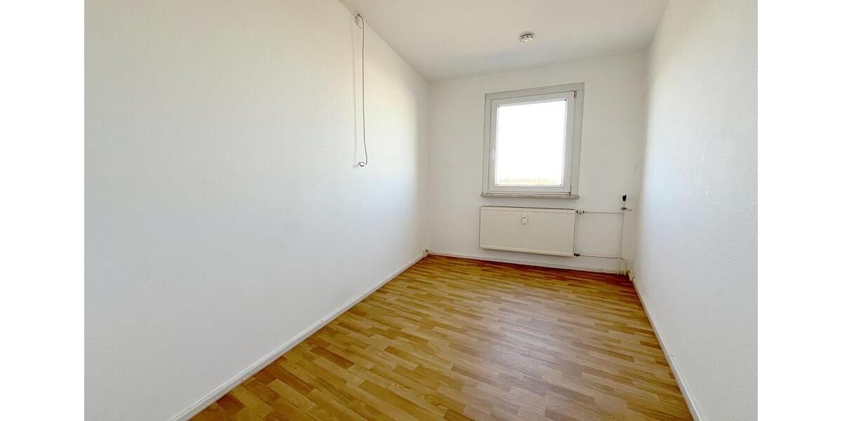 Etagenwohnung Halle (Saale) Nietleben - 5 Zimmer, 100 m&sup2;, 561&euro; | Angebot:25321025