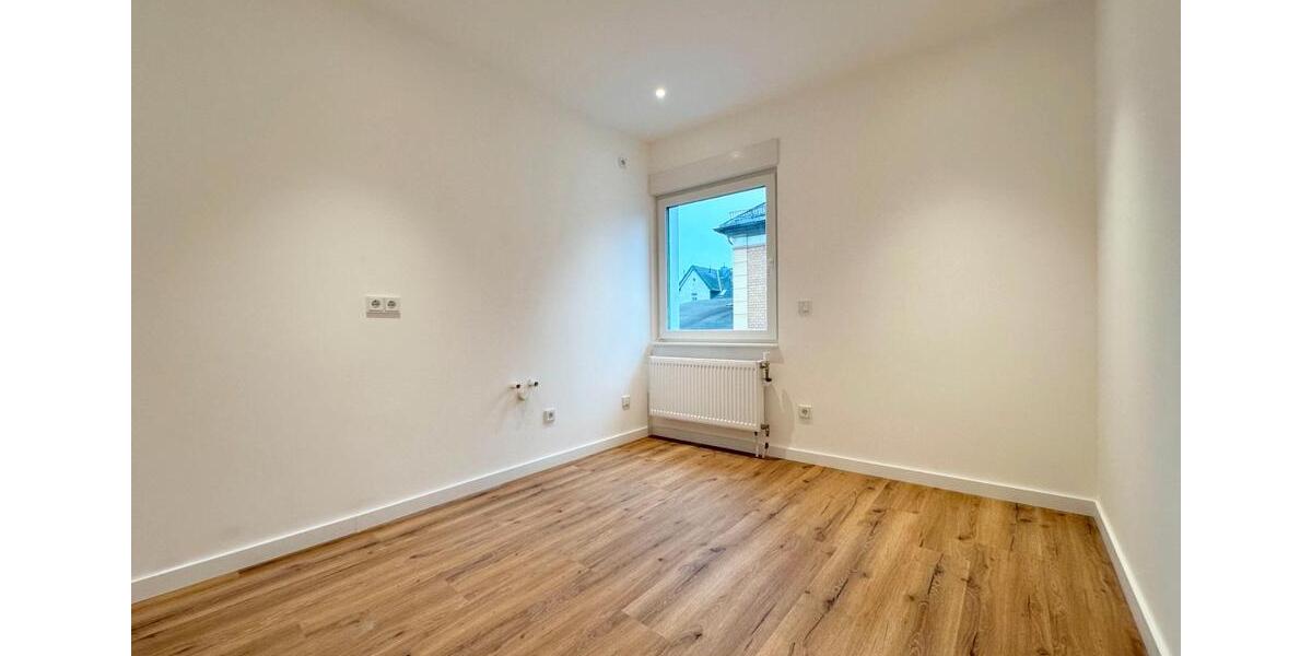 Etagenwohnung Siegen - 2 Zimmer, 62 m&sup2;, 230.000&euro; | Angebot:26425130