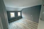 Dachgeschoßwohnung Bückeburg - 5 Zimmer, 130 m&sup2;, 790&euro; | Angebot:26220573