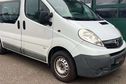 Opel Vivaro 166.000 km 7.900 € Ettenheim 77955