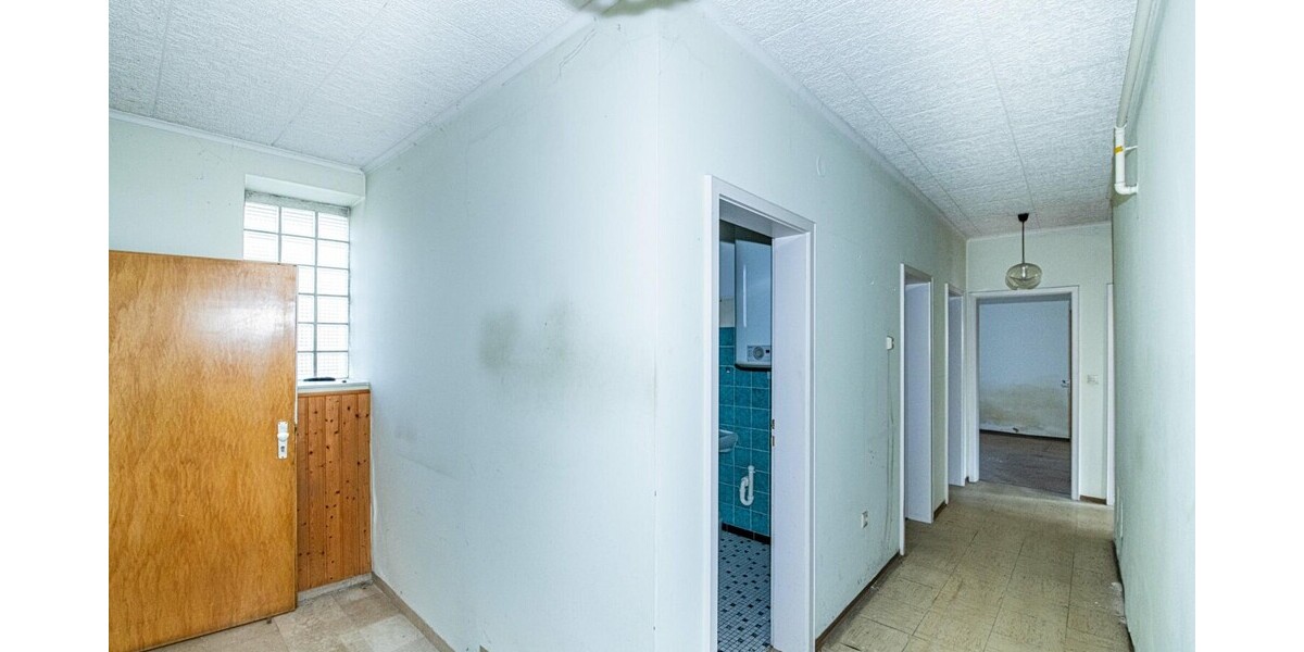 Großzügiges Zweifamilienhaus mit verborgenem Garten in der Innenstadt von Cham - Mehrfamilienhaus, Wohnhaus Cham | Angebot:26298154