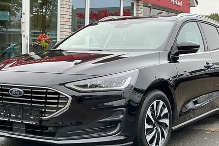 Ford Focus 15.601 km 24.900 € Oldenburg 26125