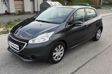 Peugeot 208 122.238 km 1.990 &euro; Ainring 83404