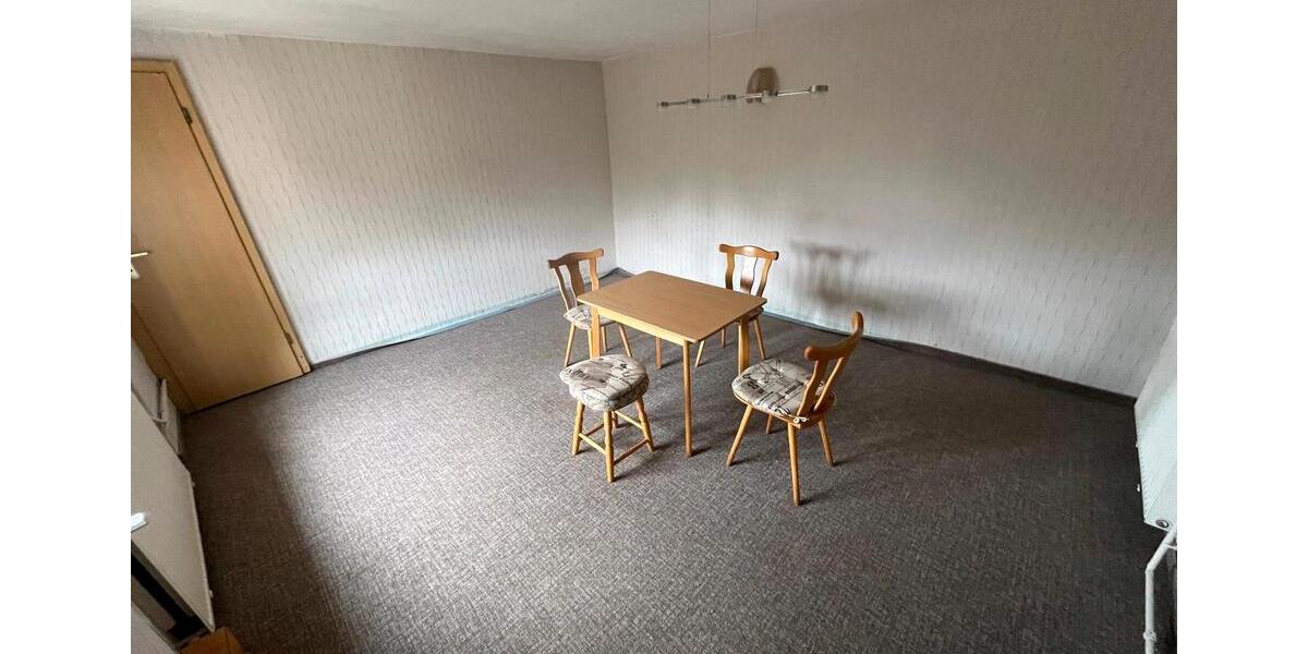 Einfamilienhaus Arnstein - 6 Zimmer, 132 m&sup2;, 65.000&euro; | Angebot:27131238