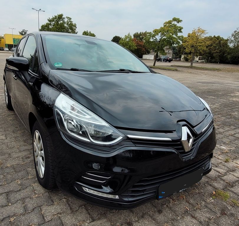 Renault Clio 90.000 km 7.900 € Riesa 01589