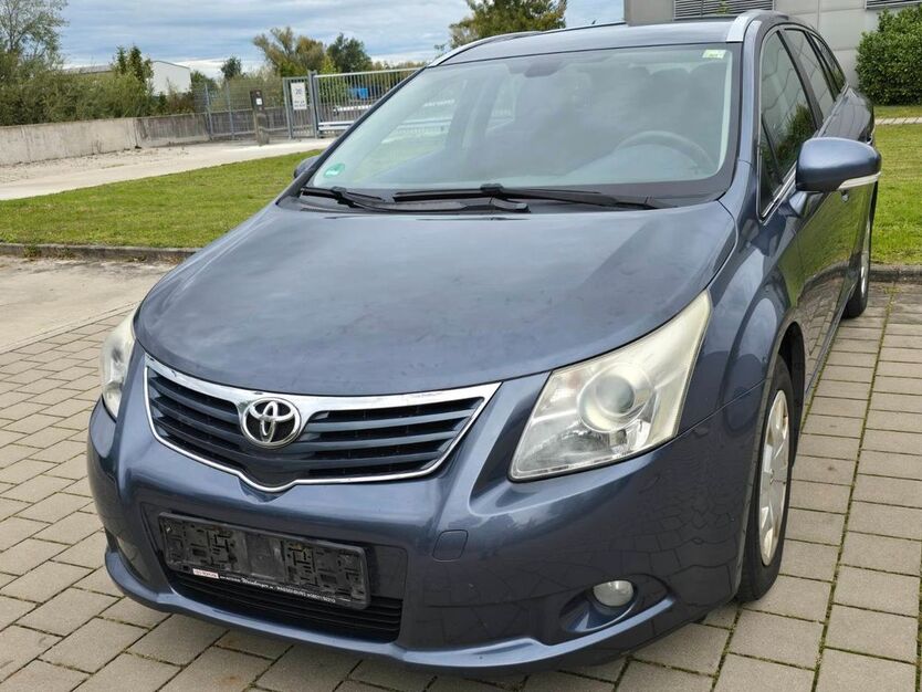 Toyota Avensis 368.000 km 2.999 € Fürstenfeldbruck 82256
