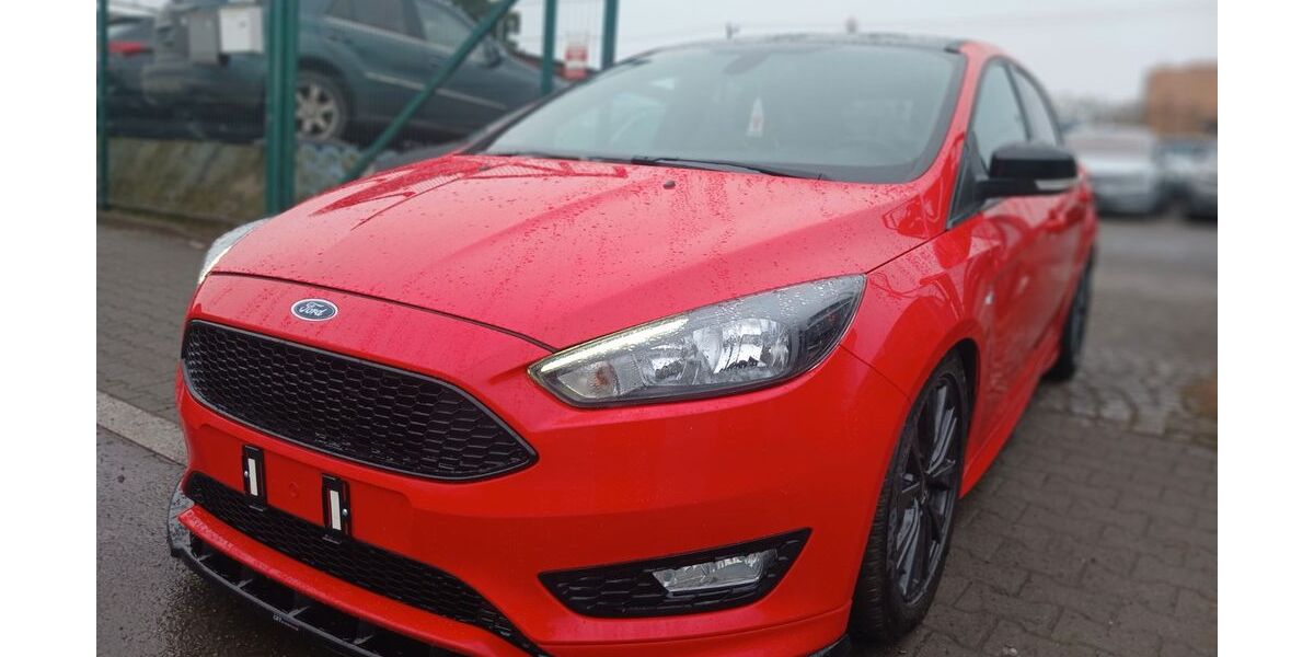 Ford Focus 145.000 km 9.499 &euro; Berlin 13597