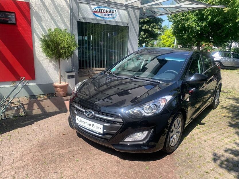 i30