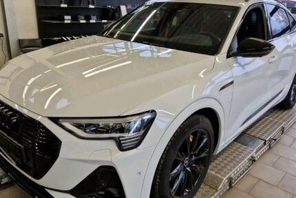 Audi e-tron 29.900 km 42.480 &euro; Balingen 72336