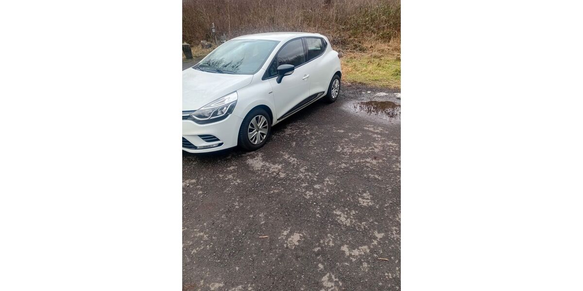 Renault Clio 76.500 km 7.400 &euro; Daaden 57567