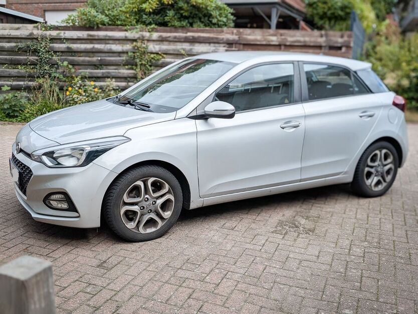 Hyundai i20 59.300 km 12.500 € Oldenburg 26125