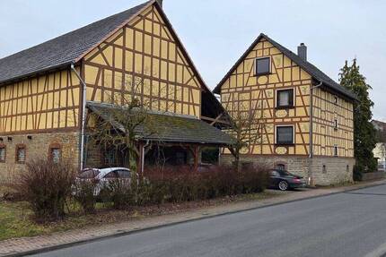 Haus Gladenbach Rüchenbach - 8 Zimmer, 180 m&sup2;, 335.000&euro; | Angebot:26658954