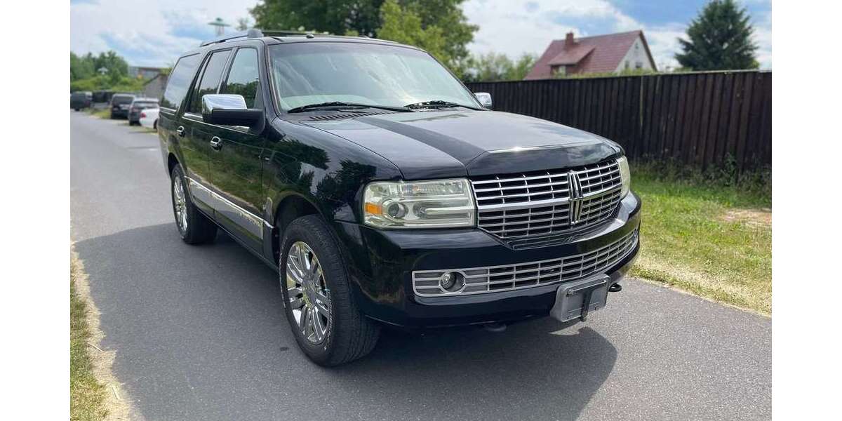 Lincoln Navigator 185.000 km 15.900 &euro; Dahlewitz 15827
