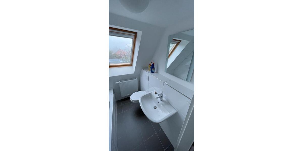 Einfamilienhaus Husum - 3 Zimmer, 100 m&sup2;, 1.400&euro; | Angebot:25419087