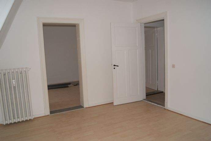 Etagenwohnung Bremen Schwachhausen - 4 Zimmer, 115 m&sup2;, 1.300&euro; | Angebot:26658618