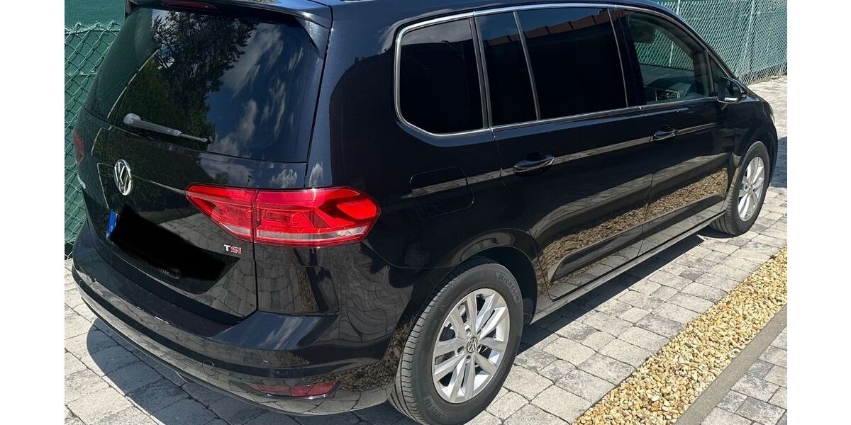 VW Touran 87.000 km 18.800 &euro; Wüstenrot 71543