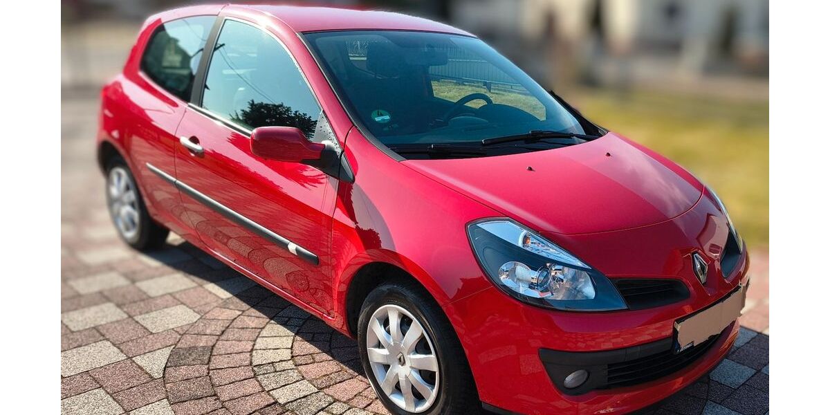 Renault Clio 60.780 km 2.480 &euro; Hirschfeld 04932