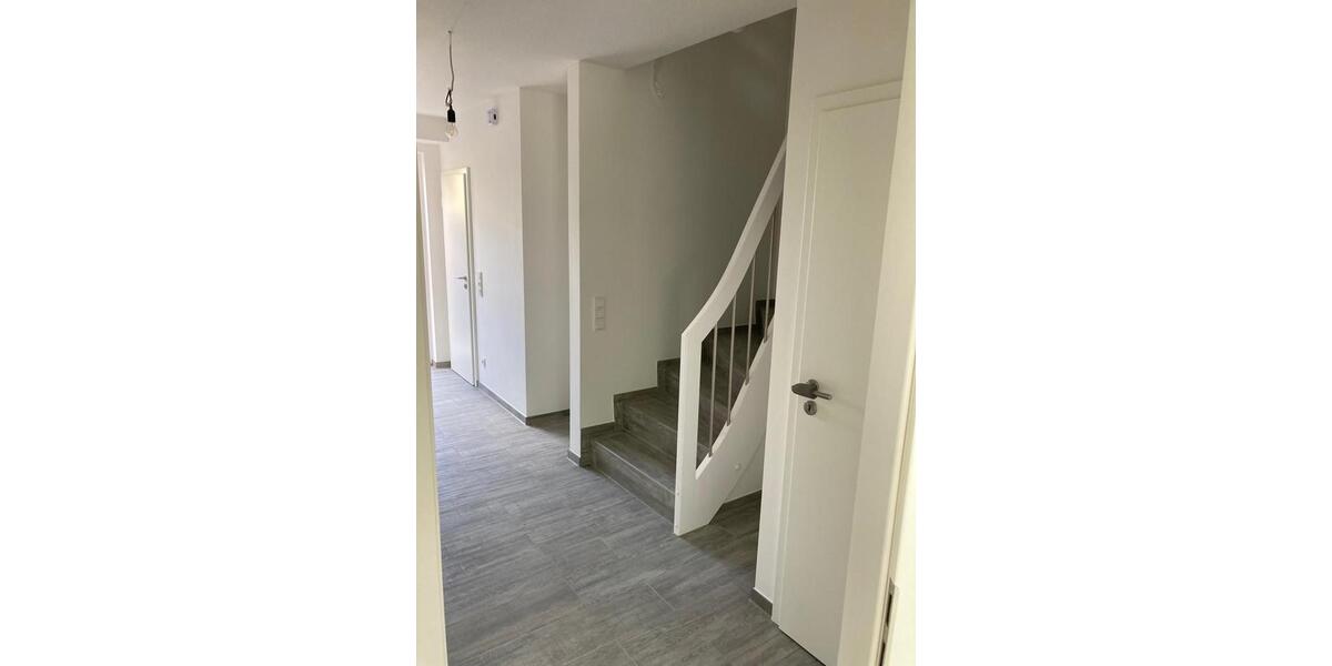 Doppelhaushälfte Harsefeld - 5 Zimmer, 128 m&sup2;, 1.300&euro; | Angebot:26040593