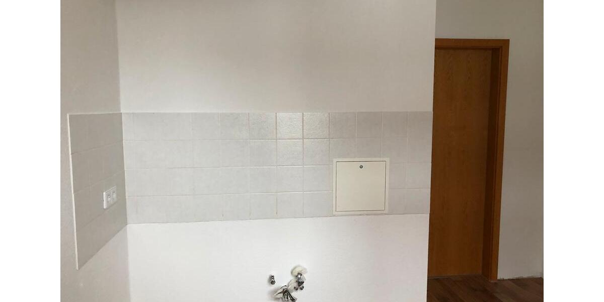 Etagenwohnung Werdau - 3.5 Zimmer, 90 m&sup2;, 495&euro; | Angebot:26252666