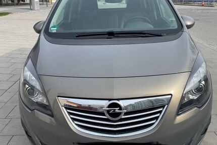 Opel Meriva 77.000 km 5.000 &euro; München 81373