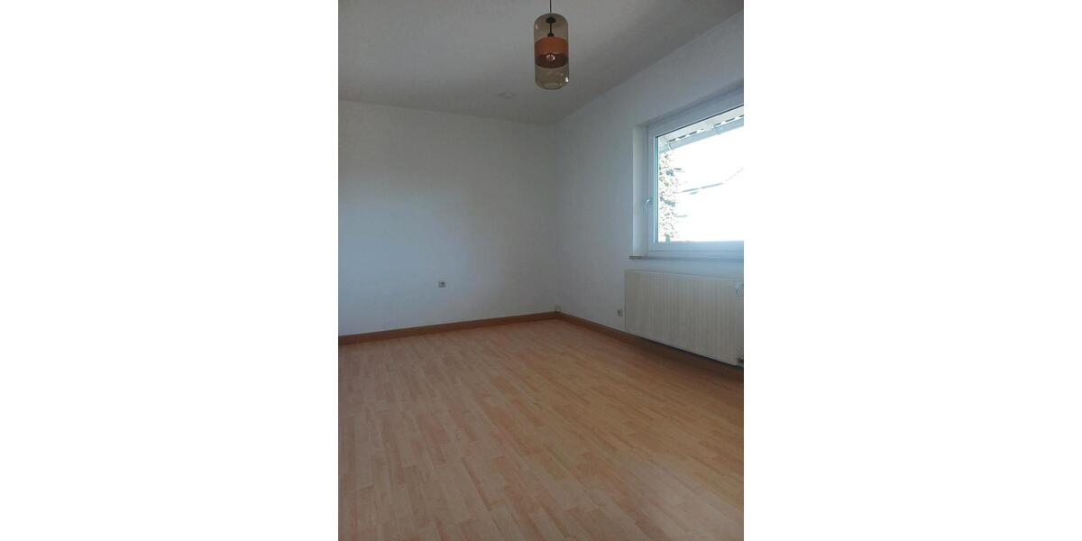 Etagenwohnung Neumarkt in der Oberpfalz Altenhof - 4.5 Zimmer, 108 m&sup2;, 1.100&euro; | Angebot:26380395