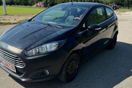 Ford Fiesta 179.000 km 2.350 &euro; Waldkraiburg 84478