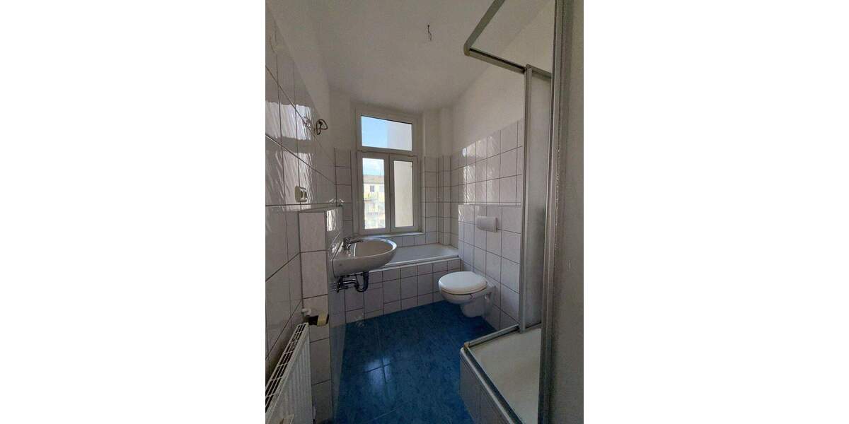 Etagenwohnung Zwickau Innenstadt - 5 Zimmer, 120 m&sup2;, 650&euro; | Angebot:25862816