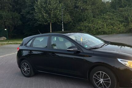 Hyundai i30 126.000 km 8.290 &euro; Kropp 24848